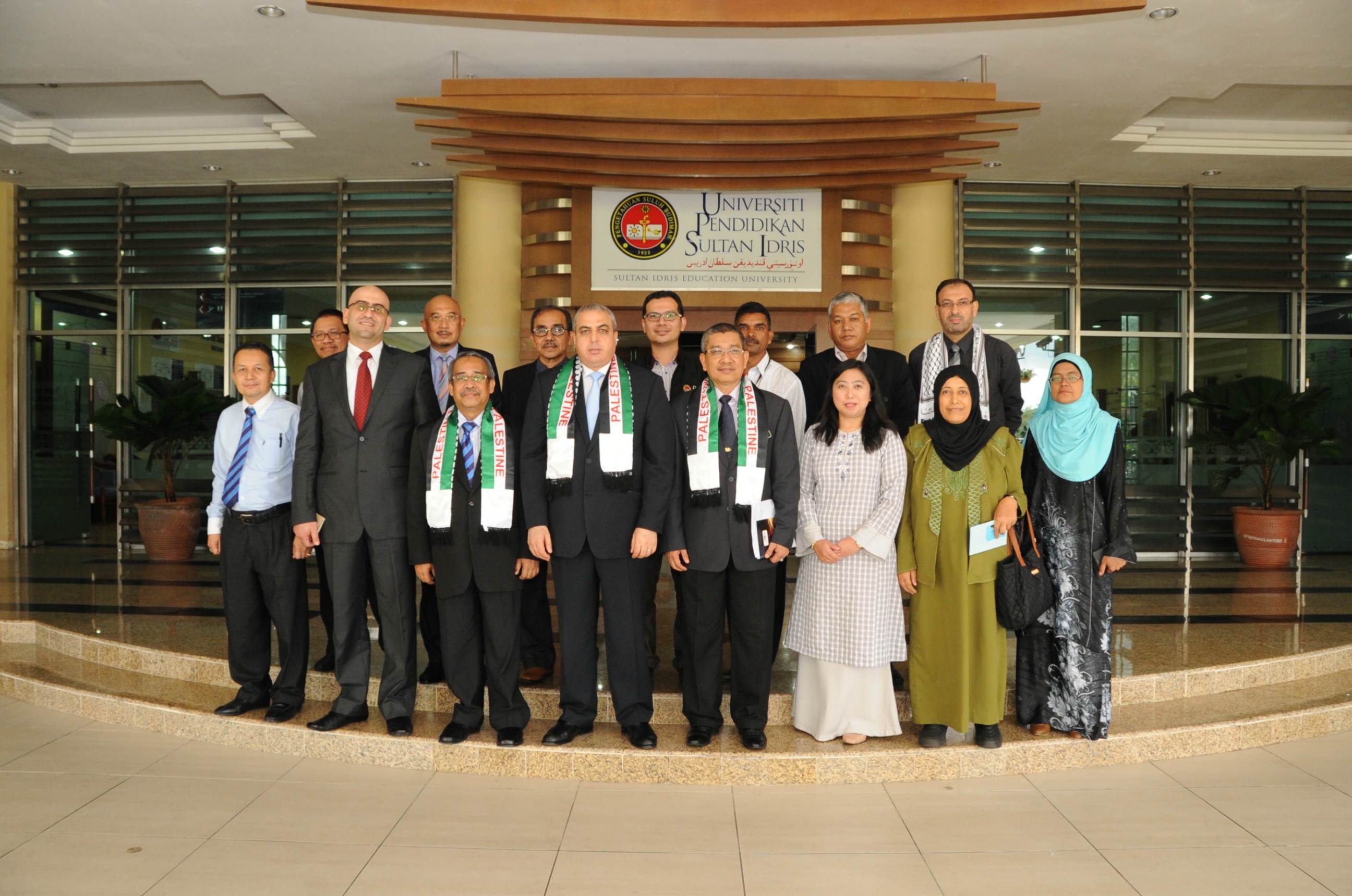 PRO 16 3 PALESTINEHAS 7729